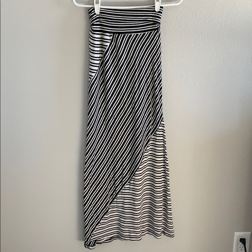 Joe B Black & White Striped Maxi Skirt Size S